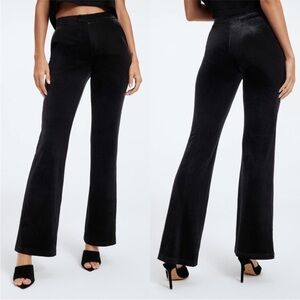 Good American Black Velvet Flare Pants Size 4 NWT